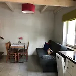 Pod Lasem Pogorzelica (Gmina Rewal)