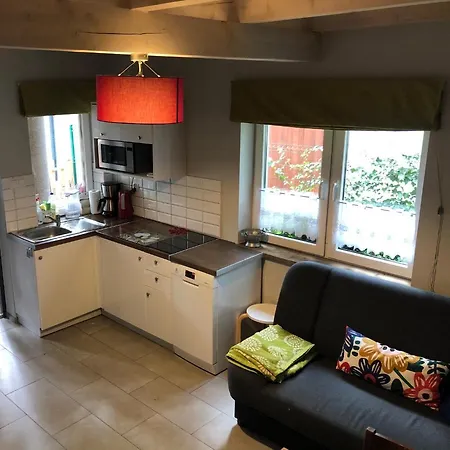 Pod Lasem Pogorzelica (Gmina Rewal)