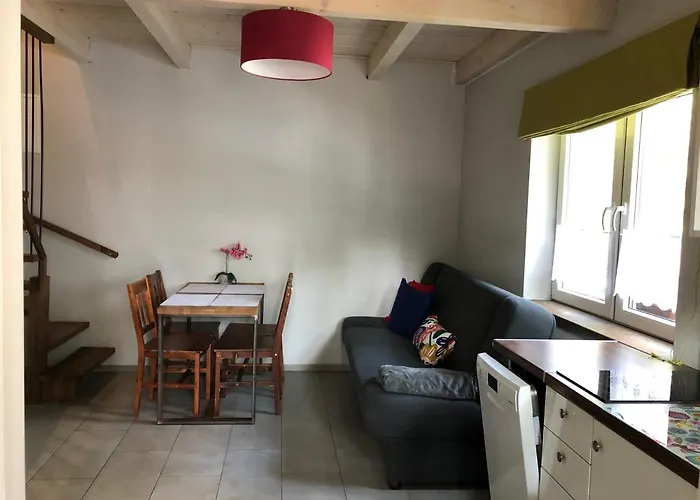 Pod Lasem Pogorzelica (Gmina Rewal)